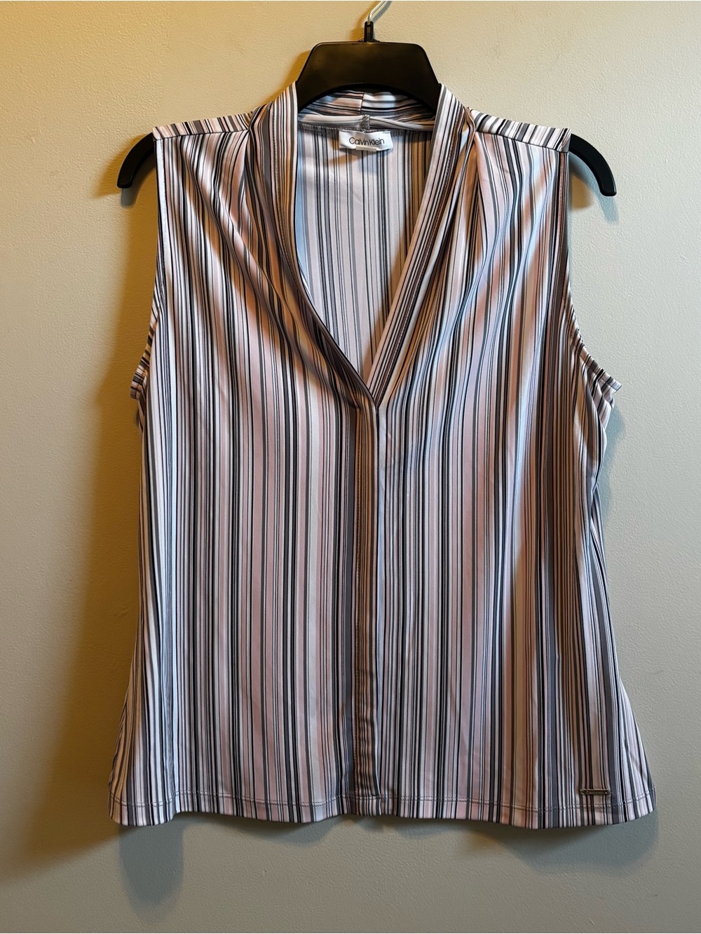 VTG 90s Calvin Klein Sleeveless V-Neck Striped Blouse - White & Black